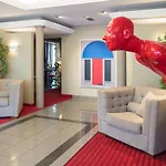 Les Jardins D'adalric Hotel