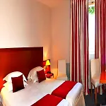 Hotel Les Jardins D'adalric 3*