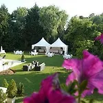 Les Jardins D'adalric Hotel