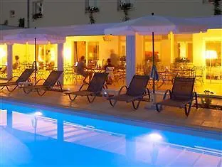 Hotel Les Jardins D'adalric