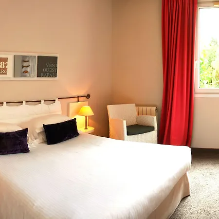 Les Jardins D'adalric Hotel 3*