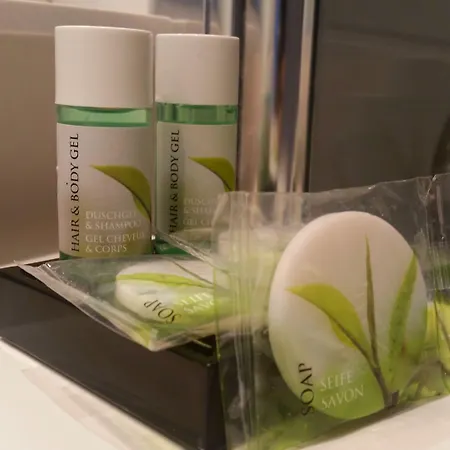 فندق Les Jardins D'adalric 3*