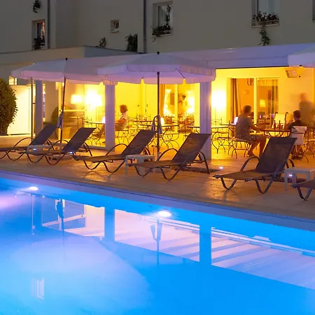 Hotel Les Jardins D'adalric