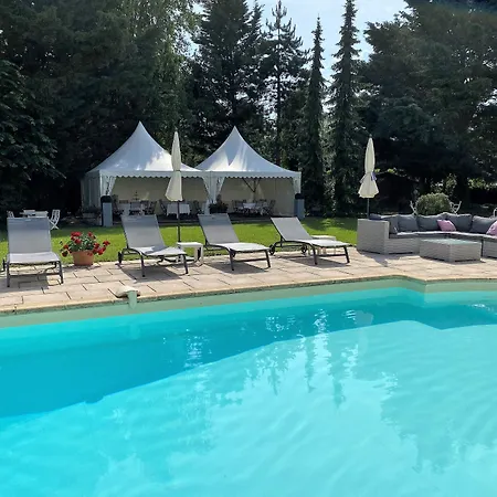 Les Jardins D'adalric فندق