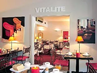 Les Jardins D'adalric 3*