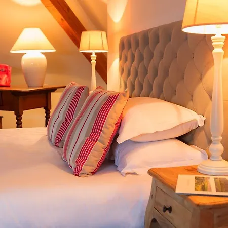 Hotell Les Jardins D'adalric 3*