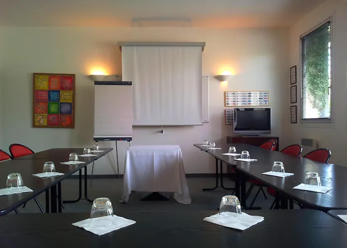 Hotel Les Jardins D'adalric