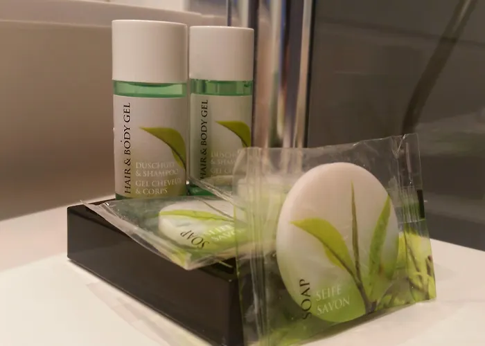 Hotel Les Jardins D'adalric 3*