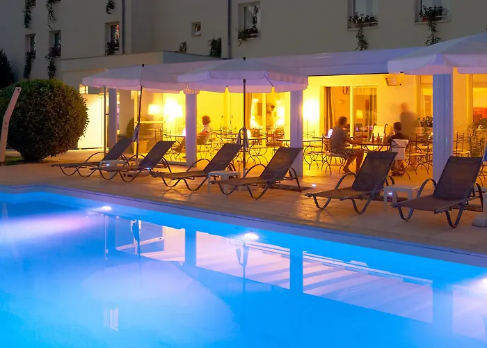 Hotel Les Jardins D'adalric