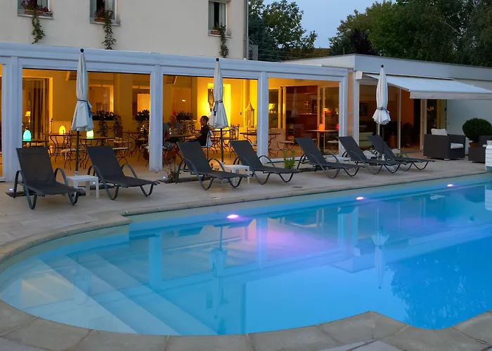 Les Jardins D'adalric Hotel