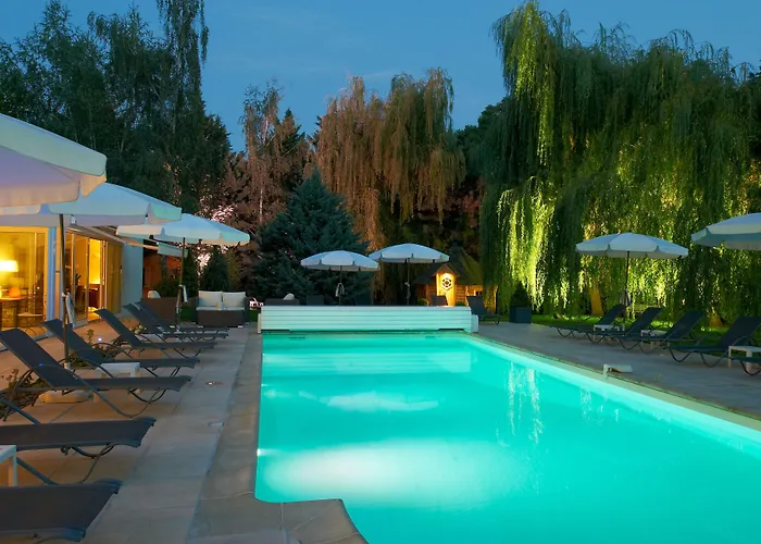 Les Jardins D'adalric Hotel