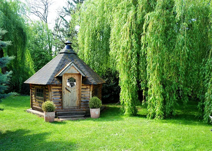 Les Jardins D'adalric Hotel